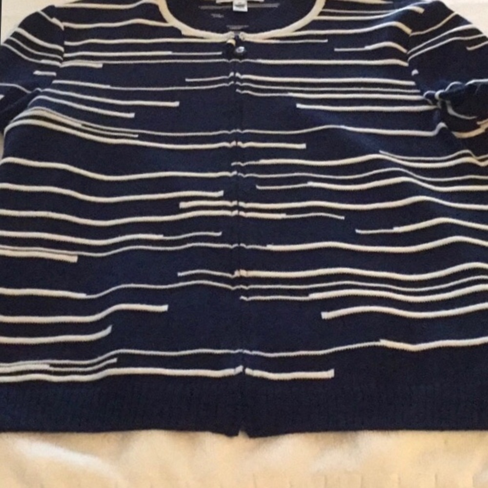 St. John Sport 2 pieces Sweter Cardigan set